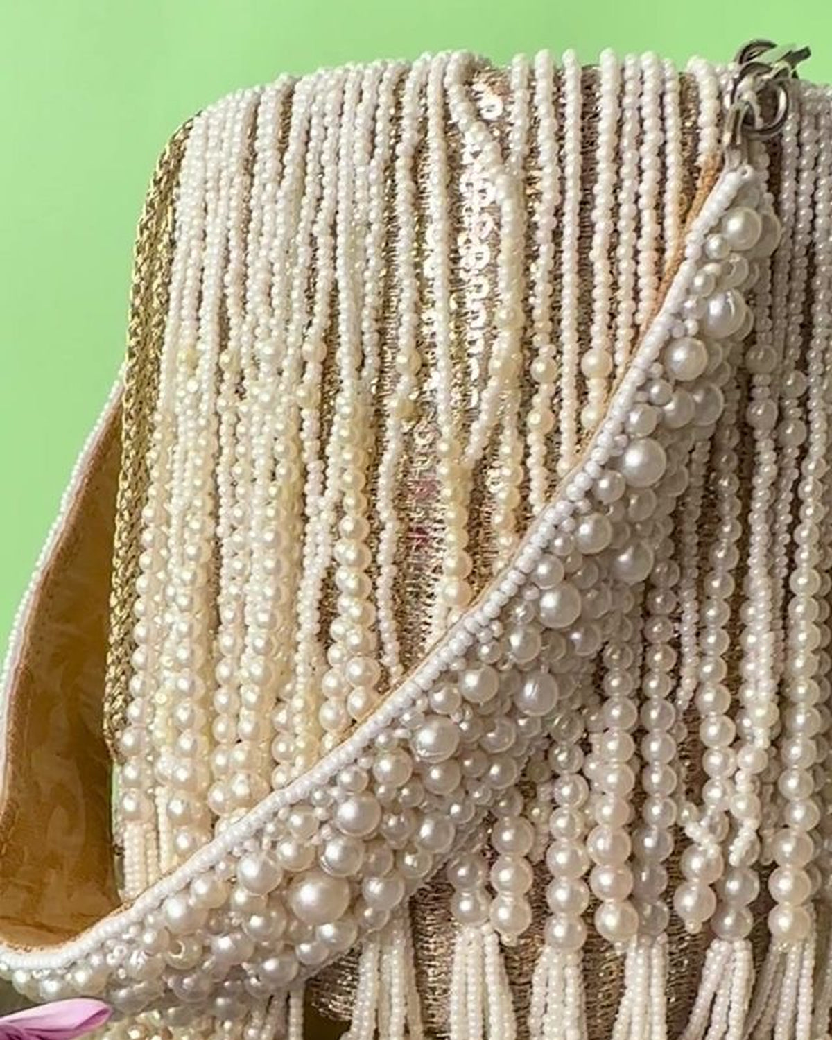 Gilt Cascade Gold