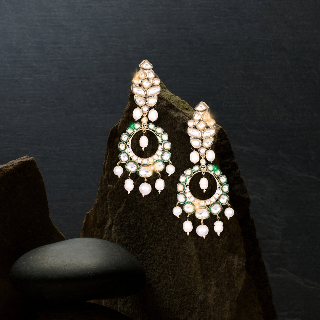 Henna kundan chaandbaalis