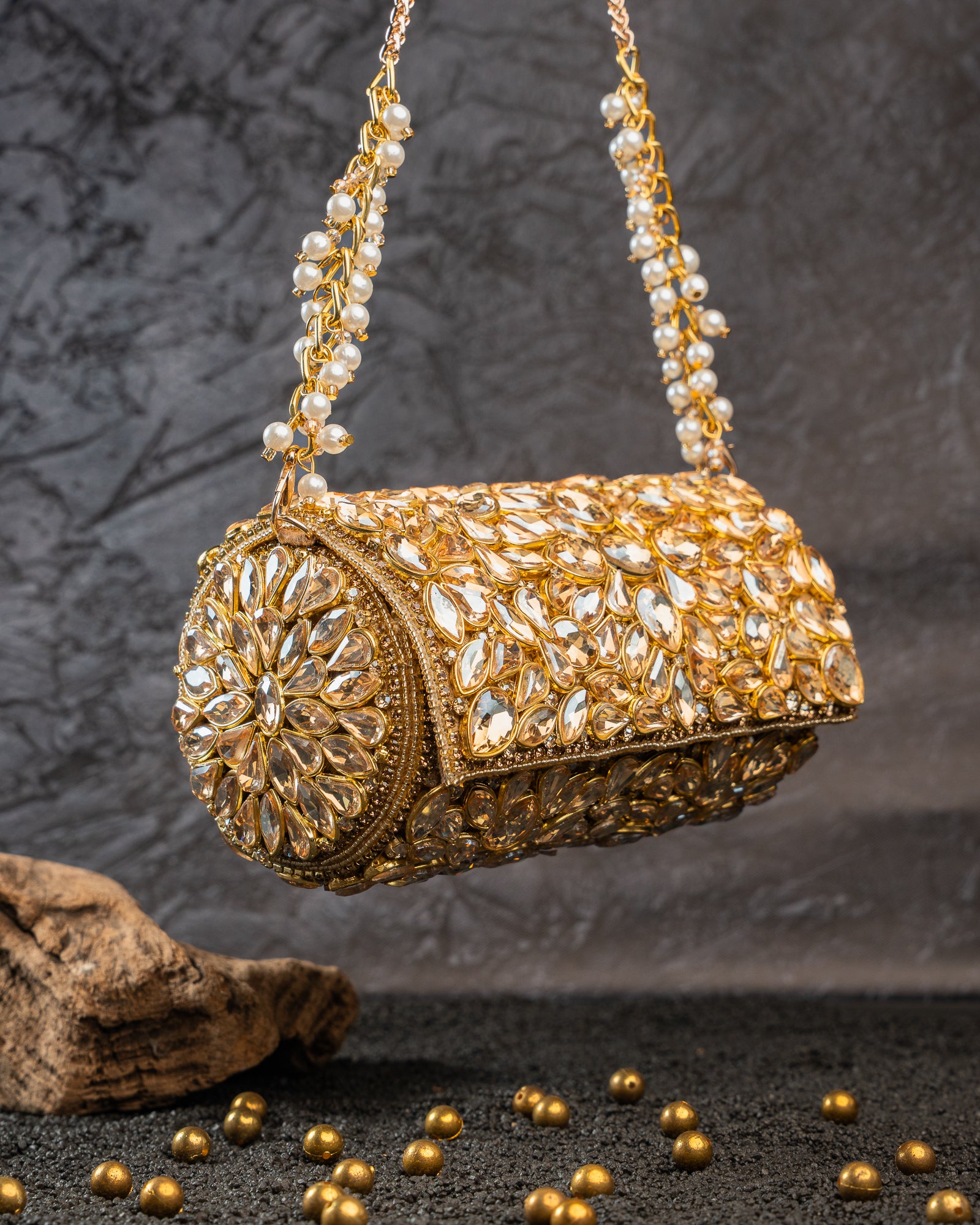 Diamond Barrel gold
