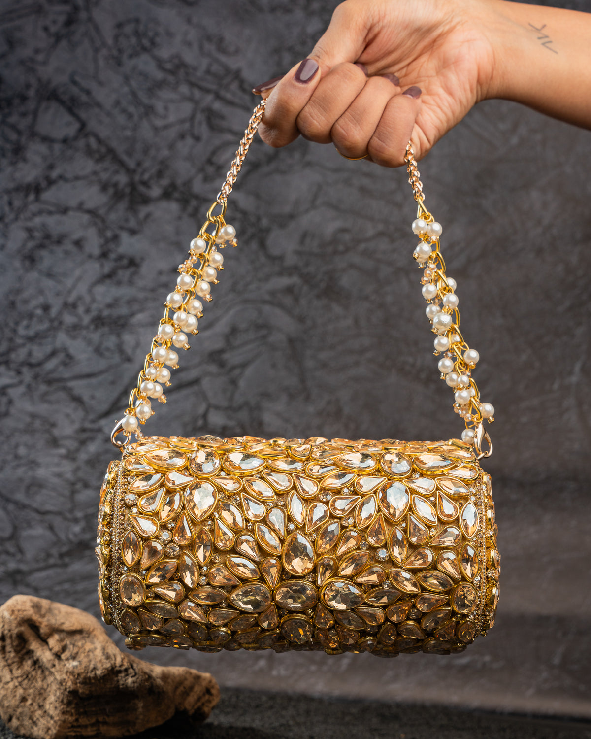 Diamond Barrel gold