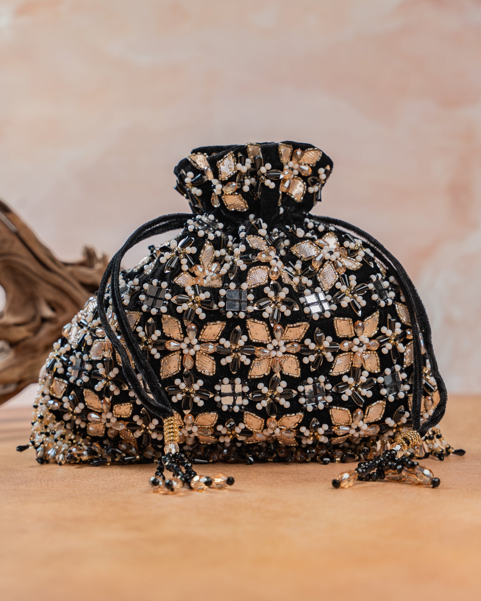 Floral Trellis Noir