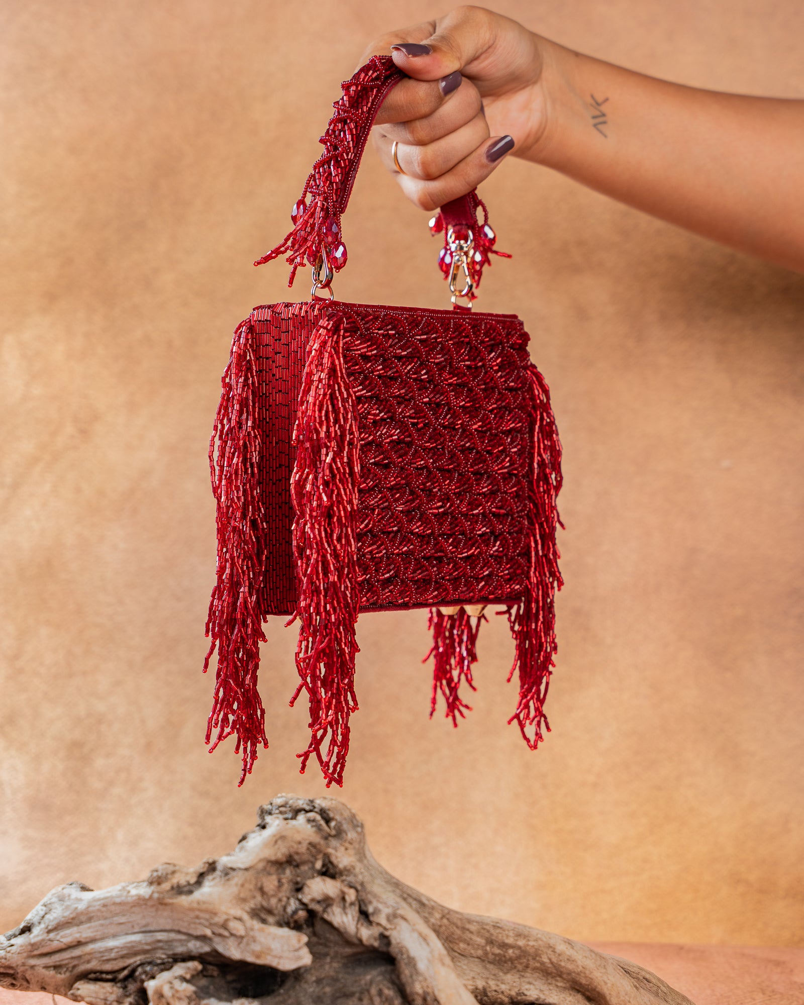 Weave Fringe Kasse Maroon