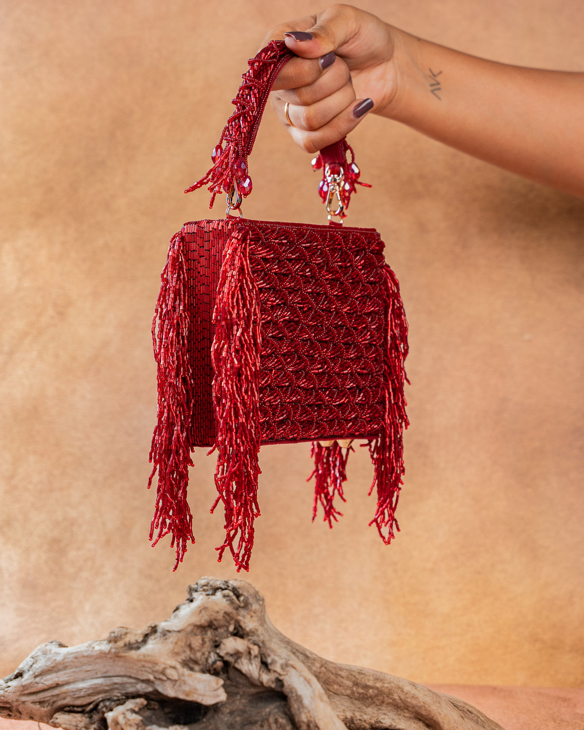 Weave Fringe Kasse Maroon