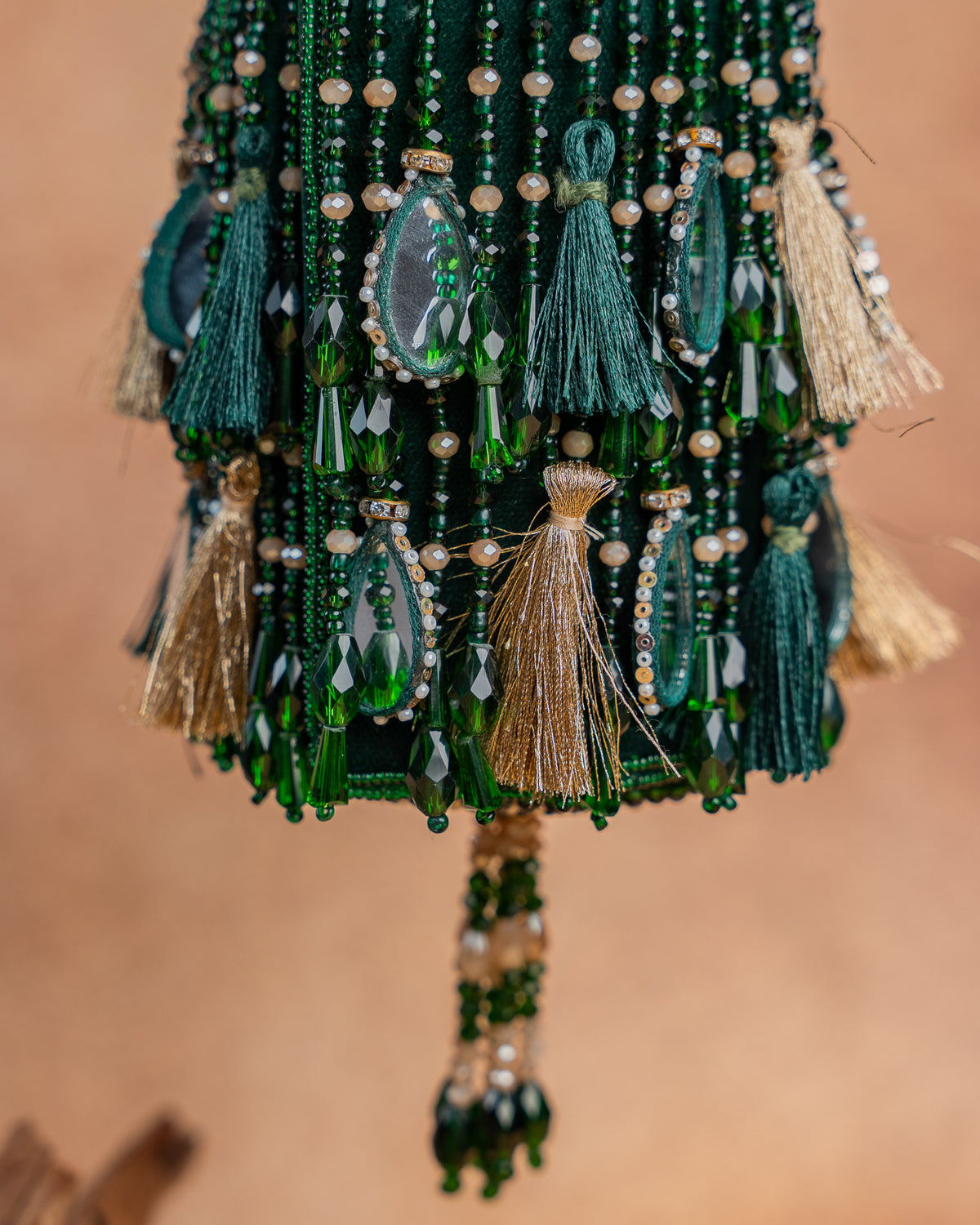 Aaina Boshkeh Green