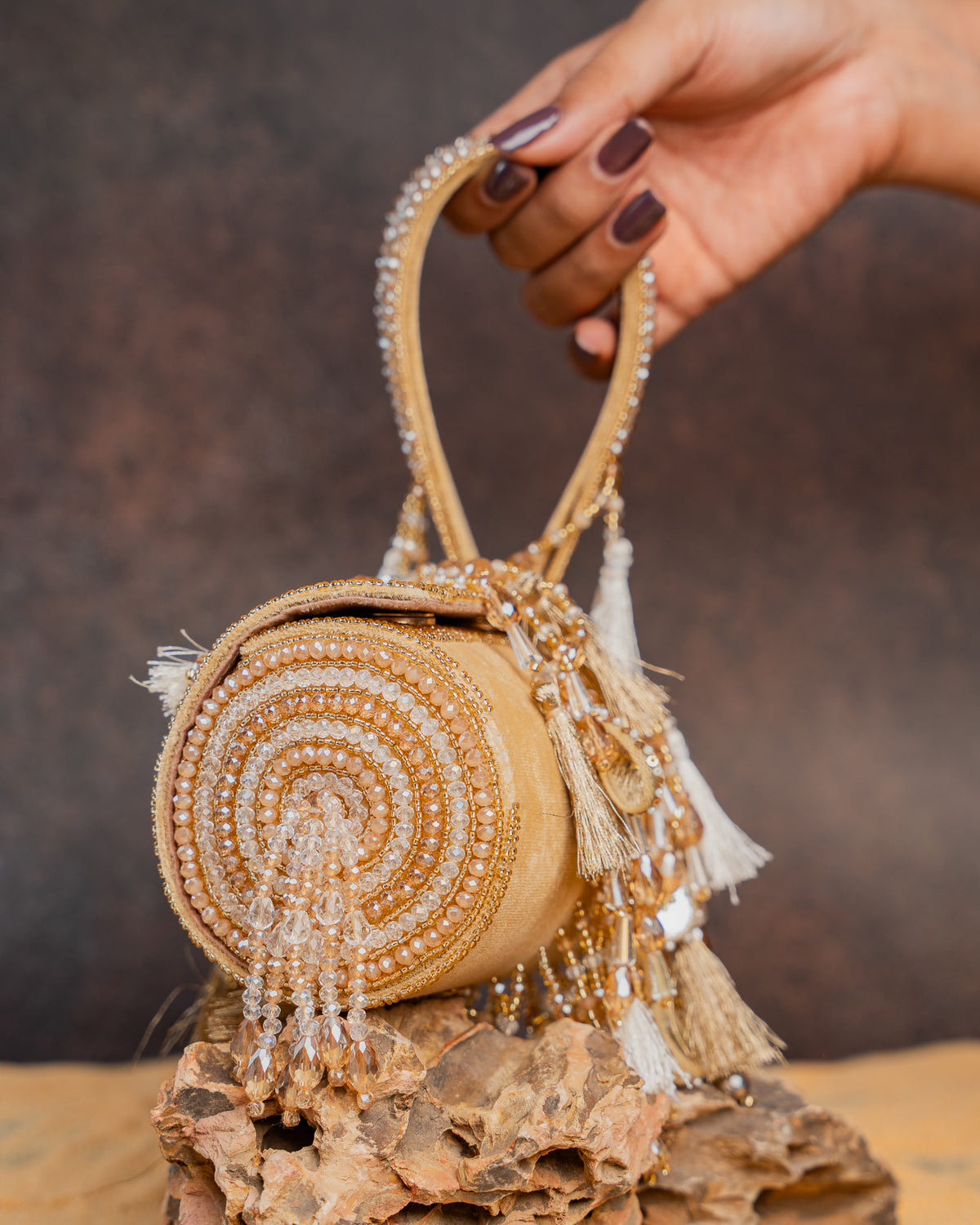 Aaina Boshkeh Gold