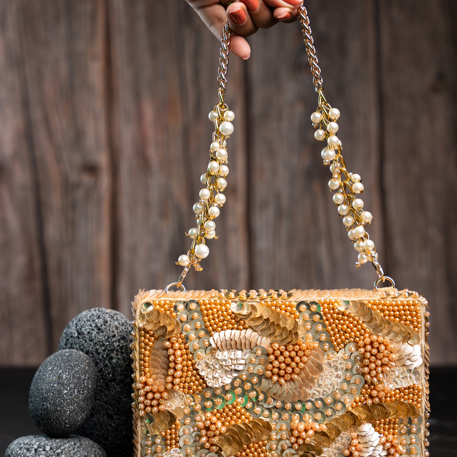 Sequinned Kasse Rustic