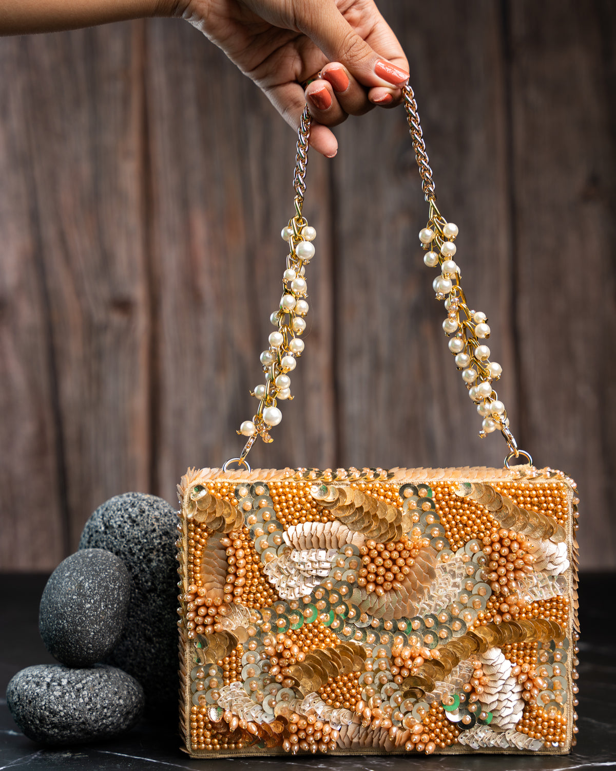 Sequinned Kasse Rustic
