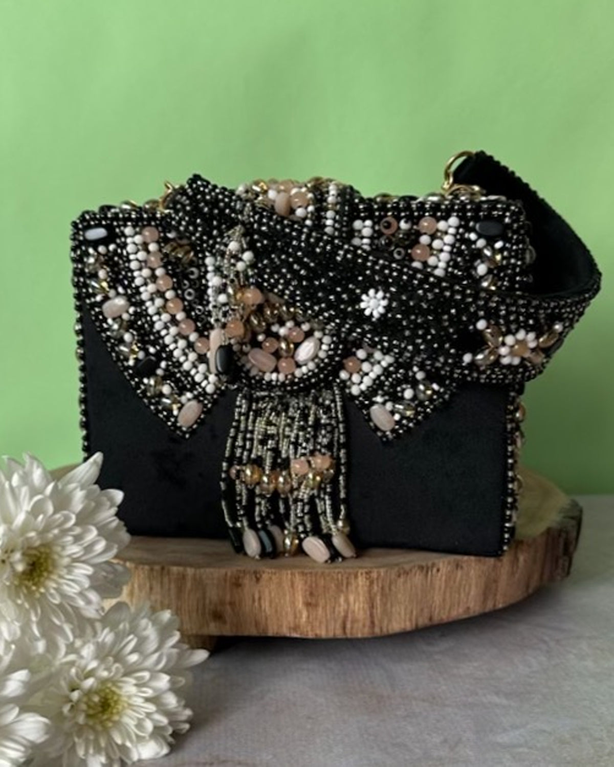 Rani Kasse Black