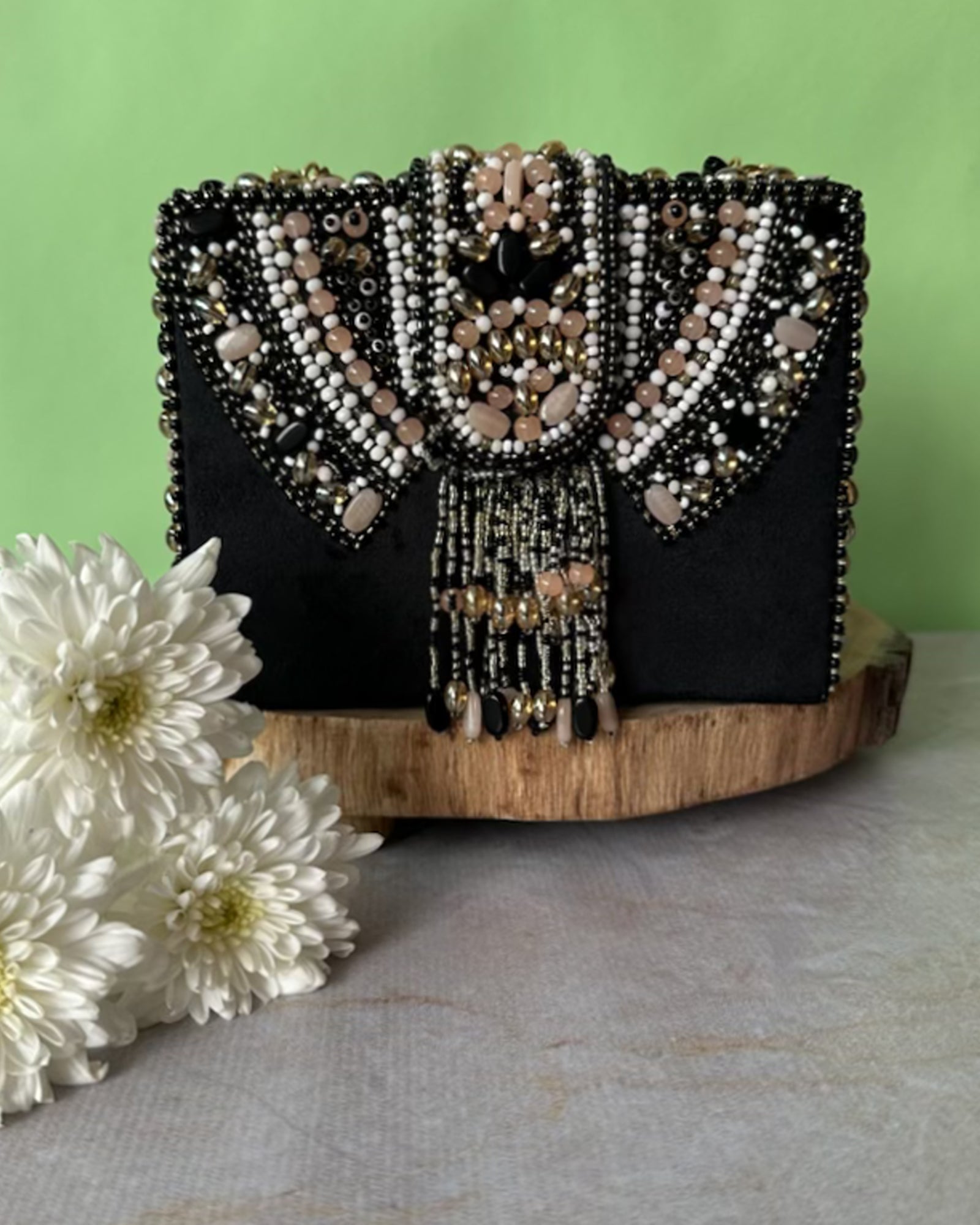 Rani Kasse Black